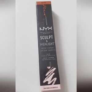 NYX Sculpt and Highlight Brow Contour Eyebrow Pencil Auburn Soft Pink.🌴